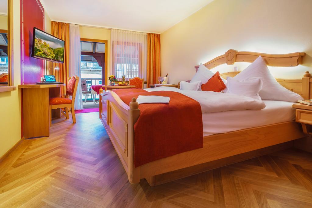 Altkoelnischer Hof บาคาราค ภายนอก รูปภาพ